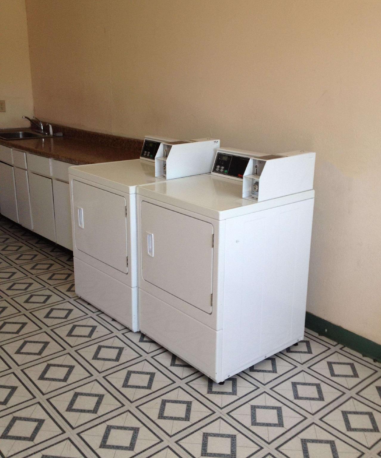 Country Hearth Inn & Suites Indianapolis - photo 10
