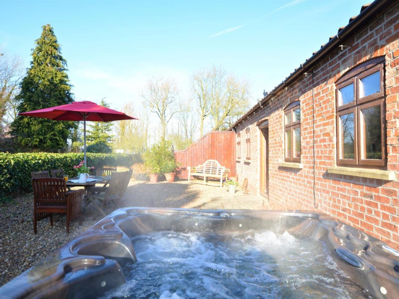 2 Bed In Market Rasen Oc 73853 — Market Rasen