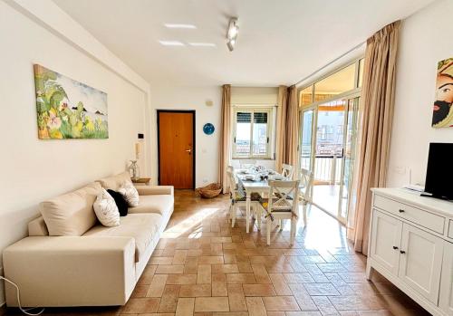 La Finestra sul mare Marzamemi con Wi Fi e posto auto in Pachino, Italy