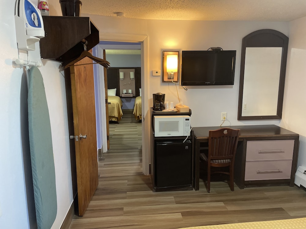 Scottish Inns North Tonawanda - photo 12