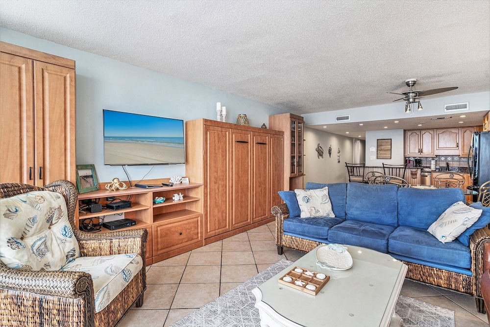 0611 Waters Edge Resort 2 Bedroom Condo by RedAwning - photo 11