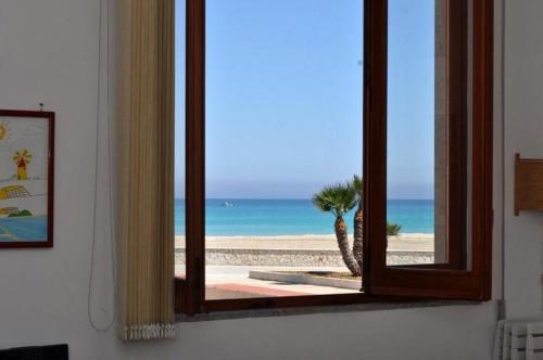 Sul lungo mare posizione unica in San Vito Lo Capo, Italy