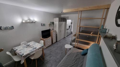 Aux Pieds Des Pistes Refait a Neuf - carbon neutral hotel in Unknown City