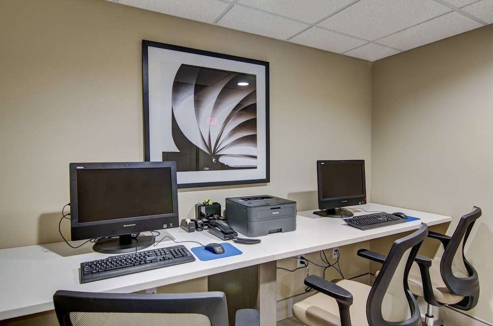 Candlewood Suites Richmond West Broad by IHG - photo 41