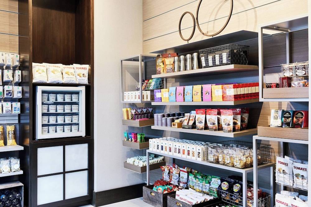 AC Hotel by Marriott Beverly Hills - photo 4