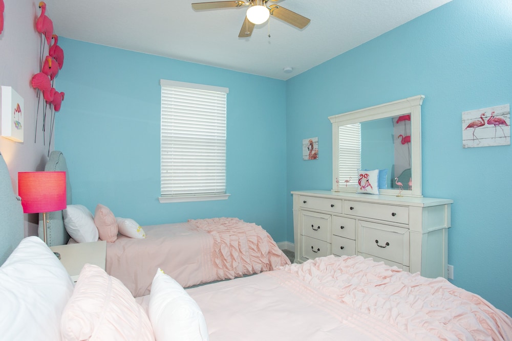 Marvelous 4 Bedroom w Pool @ Festival Resort 197 - photo 15