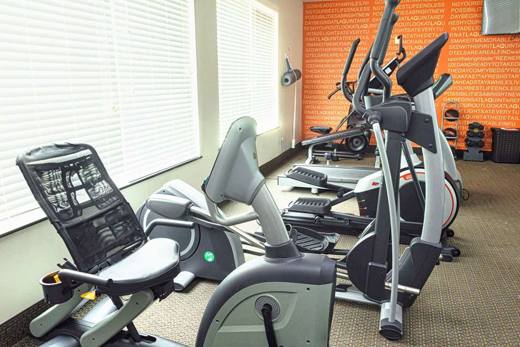 La Quinta Inn & Suites by Wyndham Starkville at MSU - photo 14