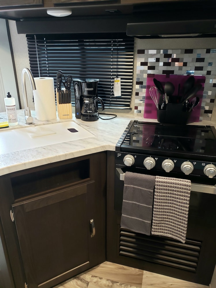Grand Canyon RV Glamping - photo 22