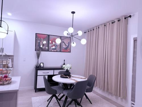 Cozy Haven - carbon neutral hotel in Winnipeg