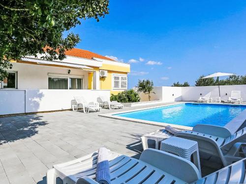 Holiday Home Karlo by Interhome — 4-Star Luxury Hotel in Posedarje, Croatia