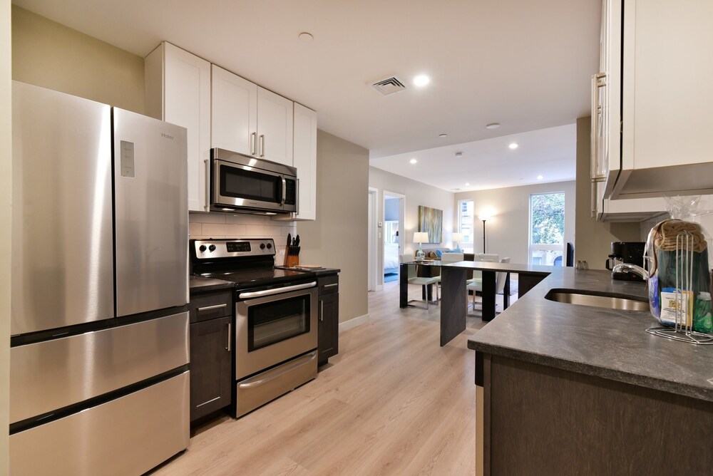 Global Luxury Suites Longwood Medical - photo 19