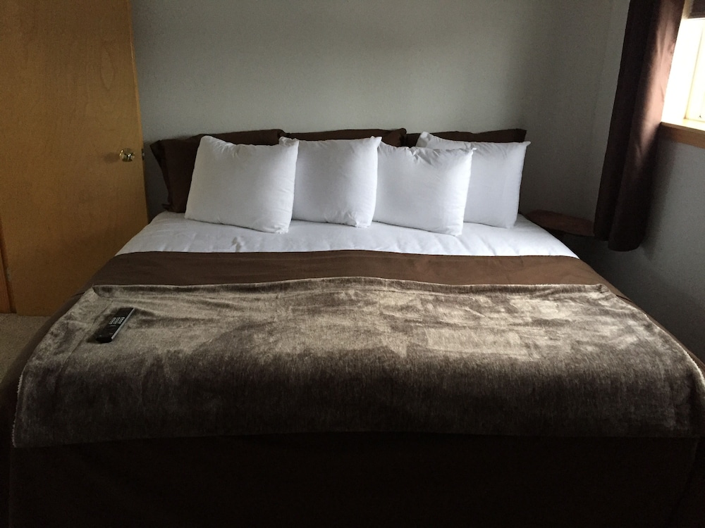 Captain's Choice Motel - photo 9