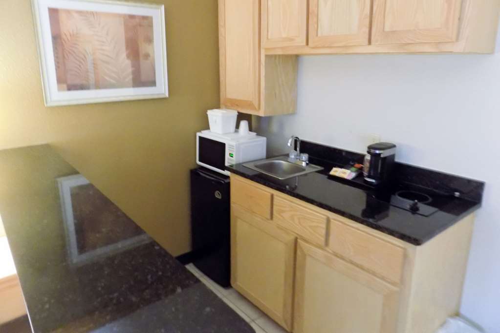 Quality Inn DFW Airport North - photo 19