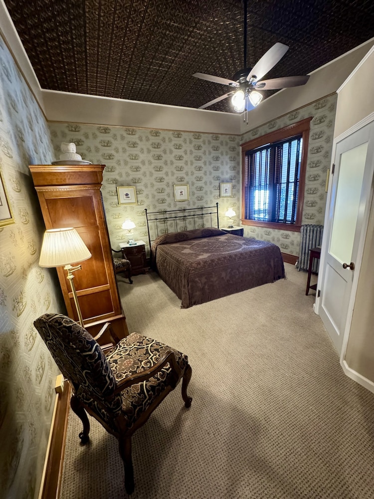 Cripple Creek Hospitality House & Travel Park - photo 12