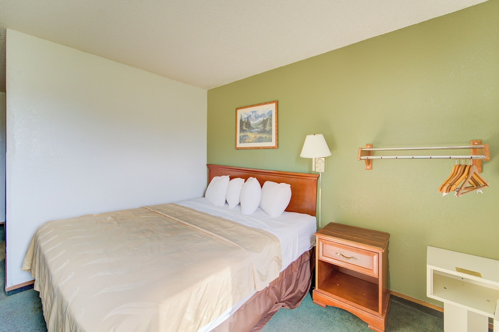 Capital O Amerihost Inn and Suites Kingdom City Hwy 54 MO - photo 23