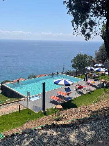 Villa Bice — 4-Star Luxury Hotel in Bergeggi, Italy