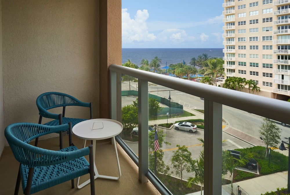 Home2 Suites by Hilton Pompano Beach Pier - photo 59