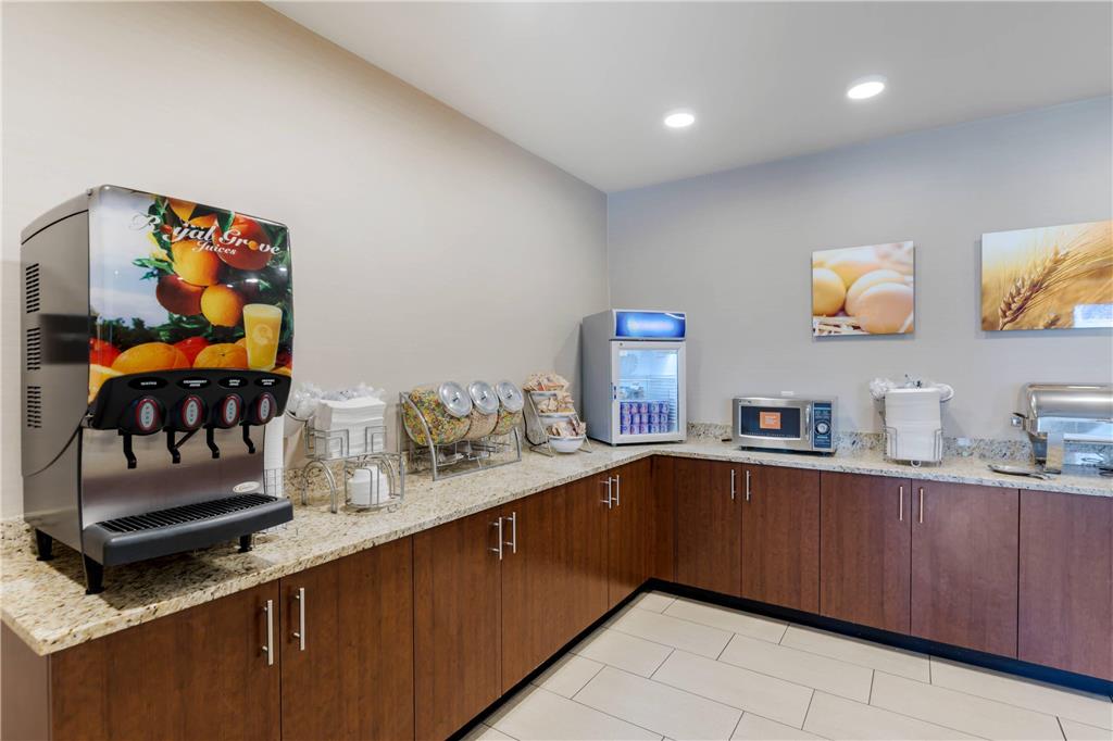 Comfort Suites Loveland - photo 51