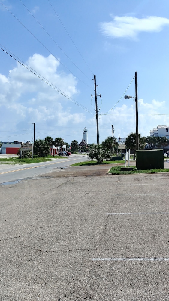 Buccaneer Inn - photo 107