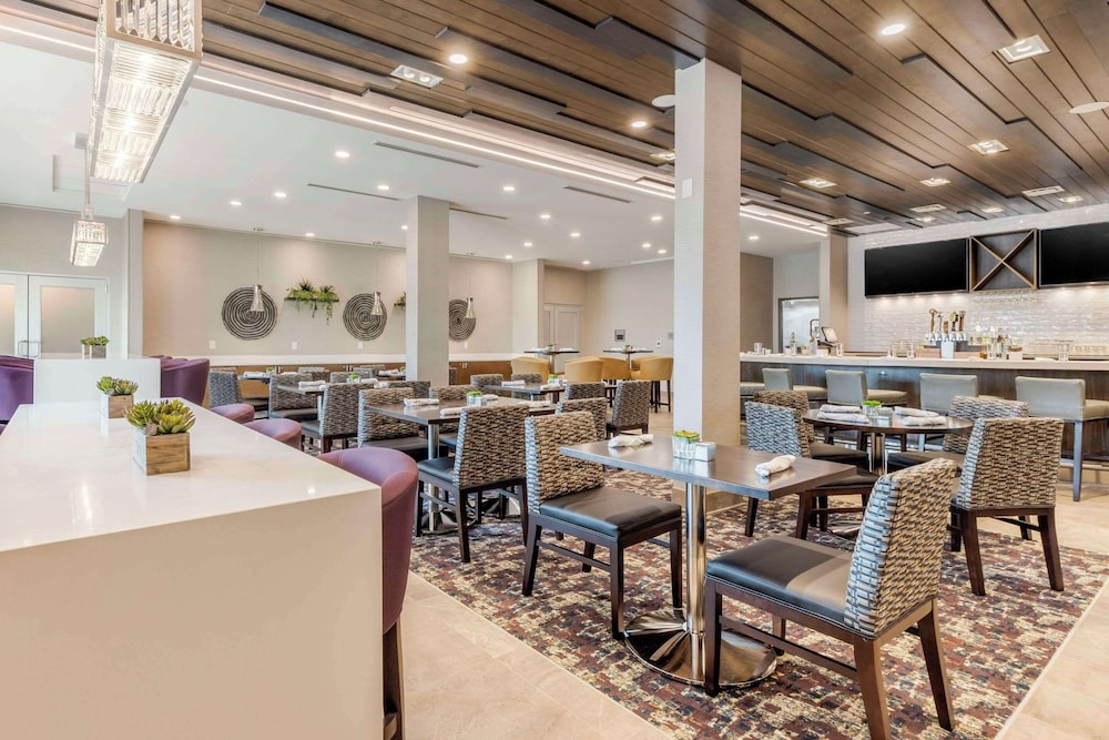 Cambria Hotel Fort Mill - photo 45