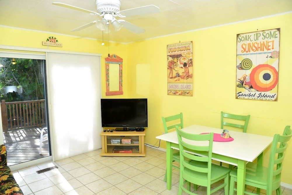 The Palmview and Sandpiper Inns - photo 57