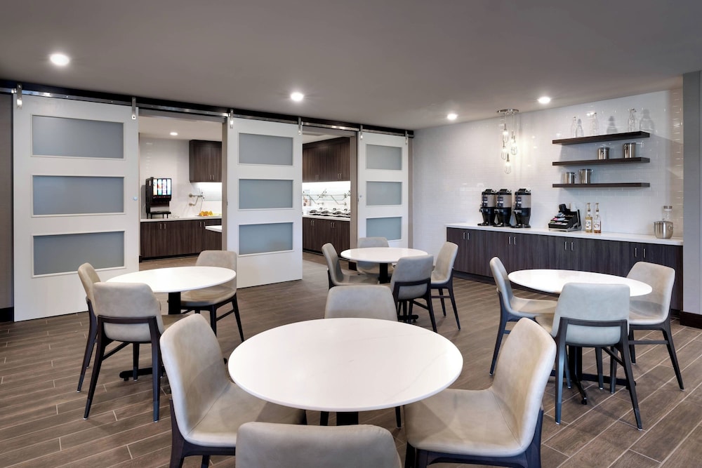 Residence Inn by Marriott La Quinta - photo 35