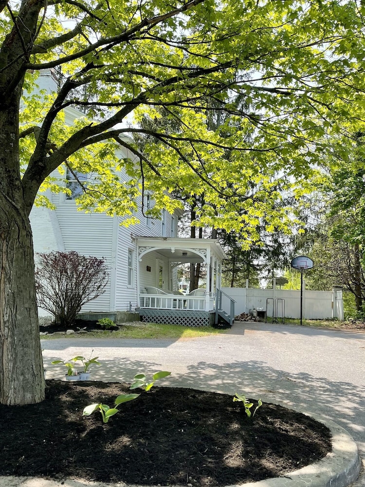 Valcour Inn & Boathouse - photo 32