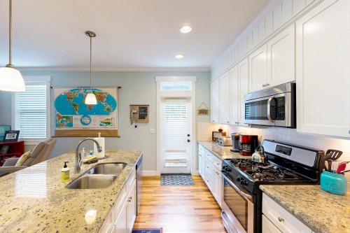 Knot a Care in Lincoln, United States