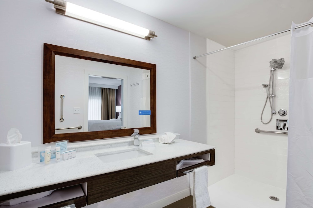 Hampton Inn & Suites Jacksonville Orange Park - photo 17