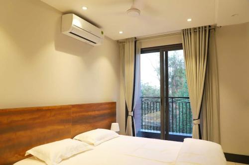 Apt# One Four Two With Lift High Speed Wifi Smart Tv — 4-Star Luxury Hotel in New Delhi, India