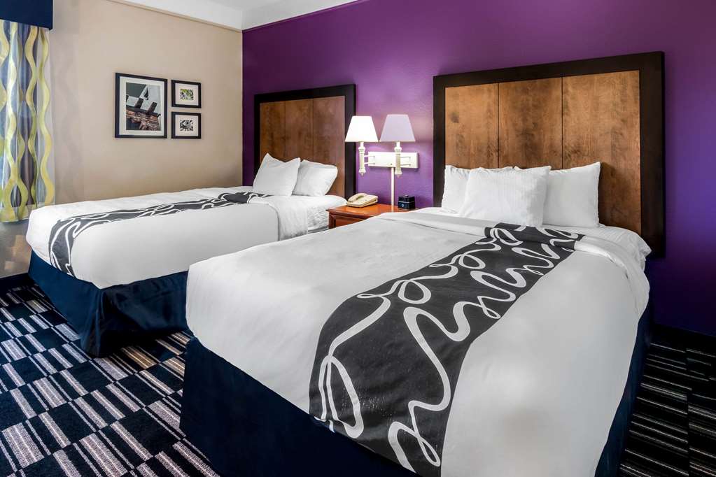 La Quinta Inn & Suites by Wyndham Roswell - photo 14