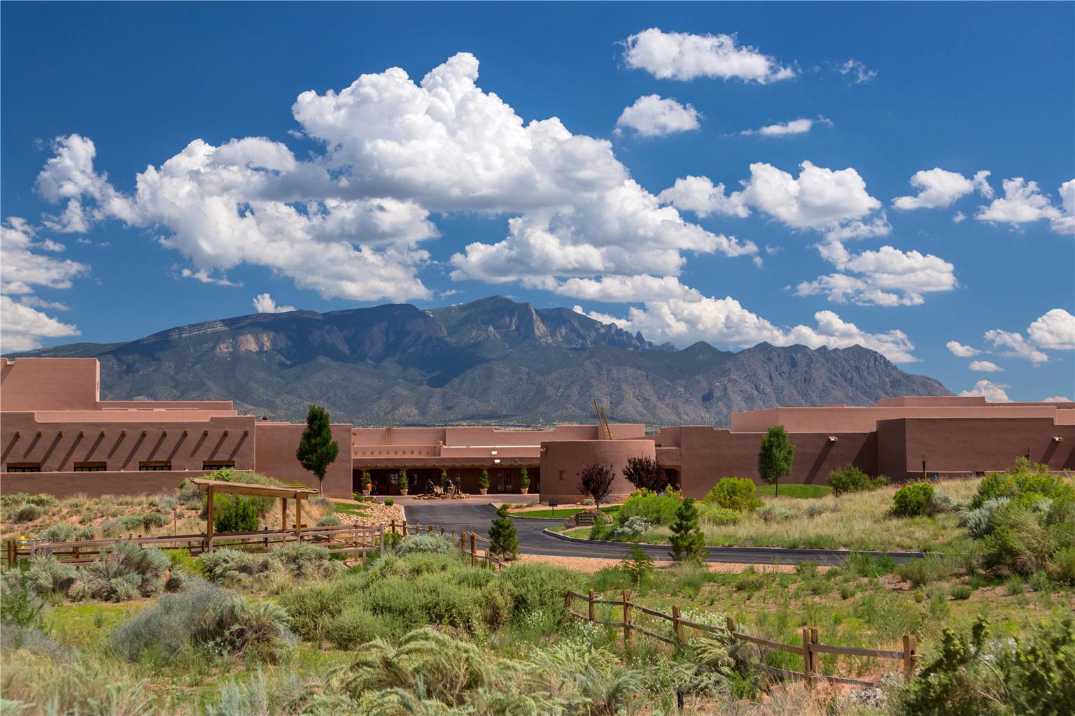 Hyatt Regency Tamaya Resort and Spa — hotel in Bernalillo