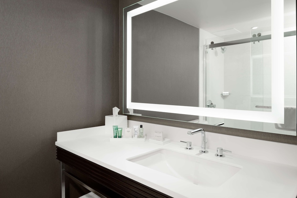 Hilton Woodland Hills Los Angeles - photo 29