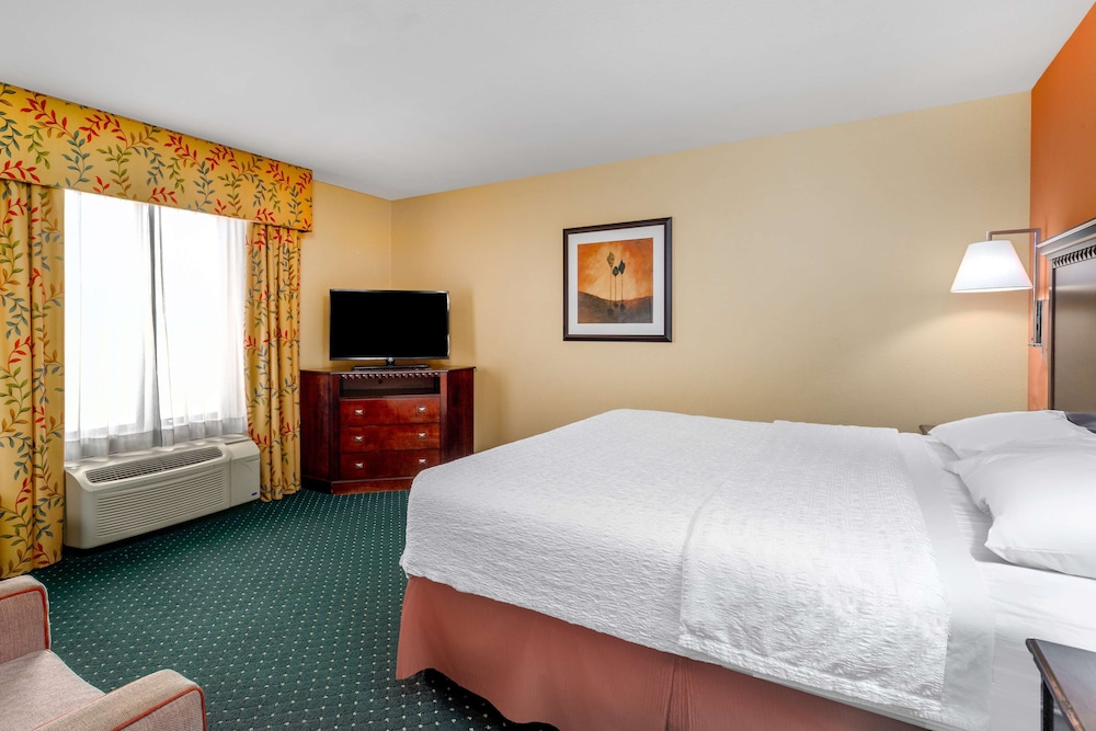 Hampton Inn & Suites Sacramento Elk Grove Laguna I 5 - photo 17