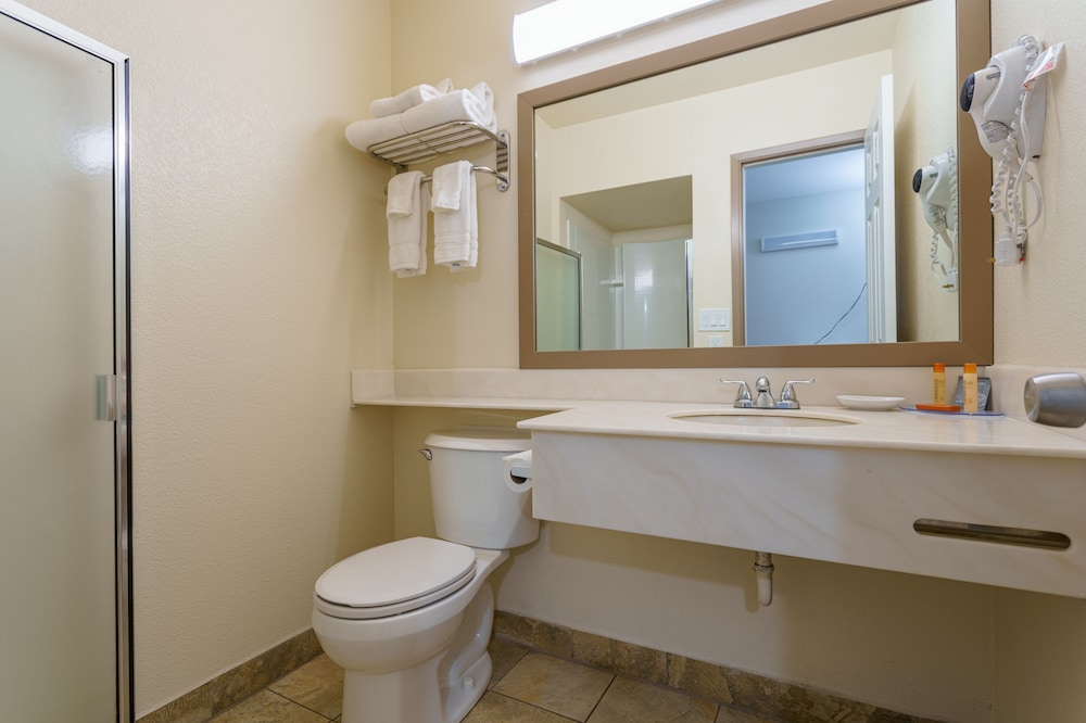 Riverfront Inn Roseburg - photo 38