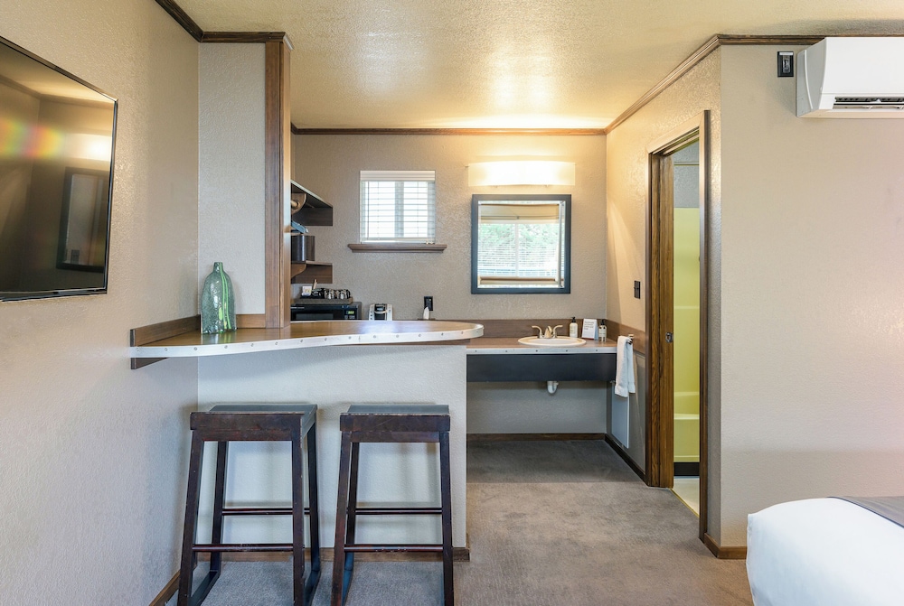 Earthbox Inn & Spa - photo 18