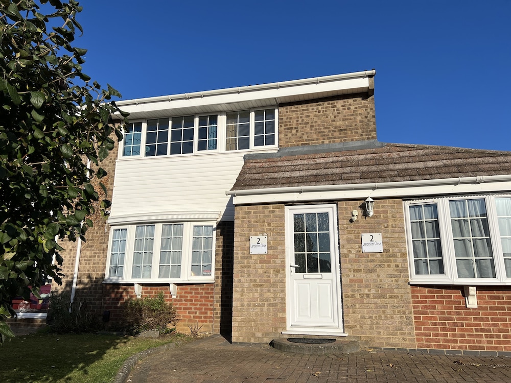 Lancaster Close Serviced Accommodation in Bicester, United Kingdom