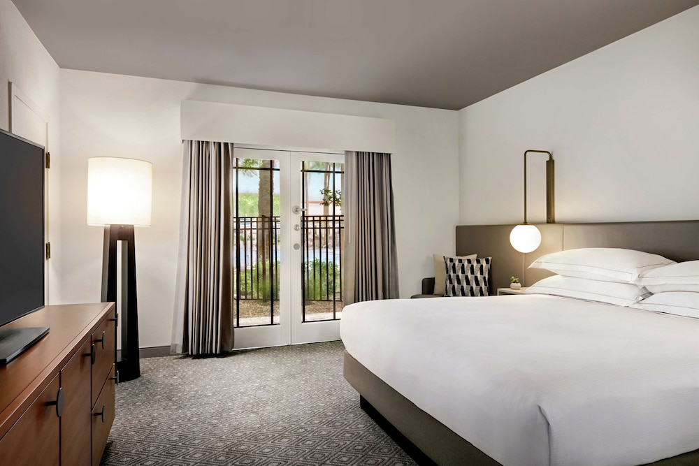 Hilton Scottsdale Resort & Villas - photo 20