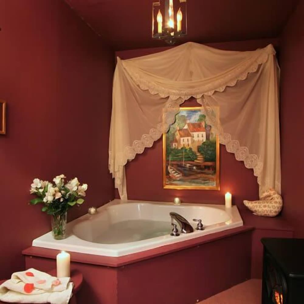 Crestmont Inn - photo 35