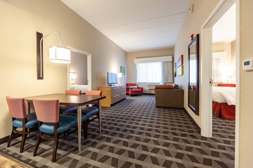 TownePlace Suites by Marriott Front Royal - photo 16