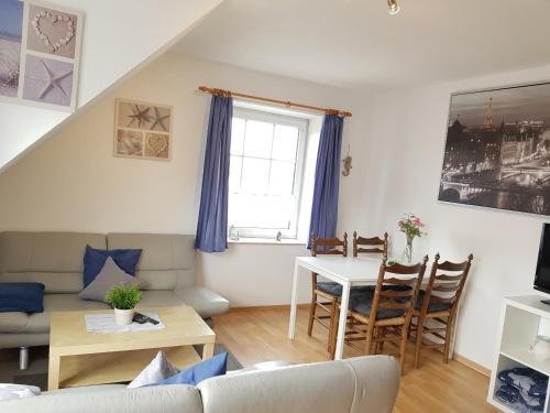 Ferienhaus Poseidon — 4-Star Luxury Hotel in Neuharlingersiel, Germany
