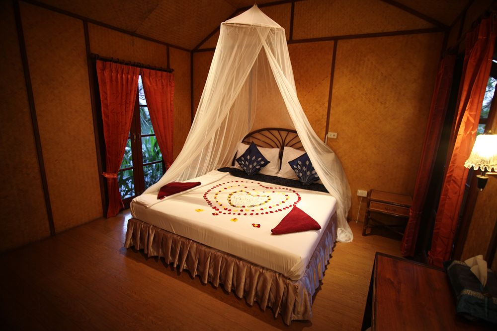 Tropical Garden Lounge Hotel & Resort in Ko Samui, Thailand