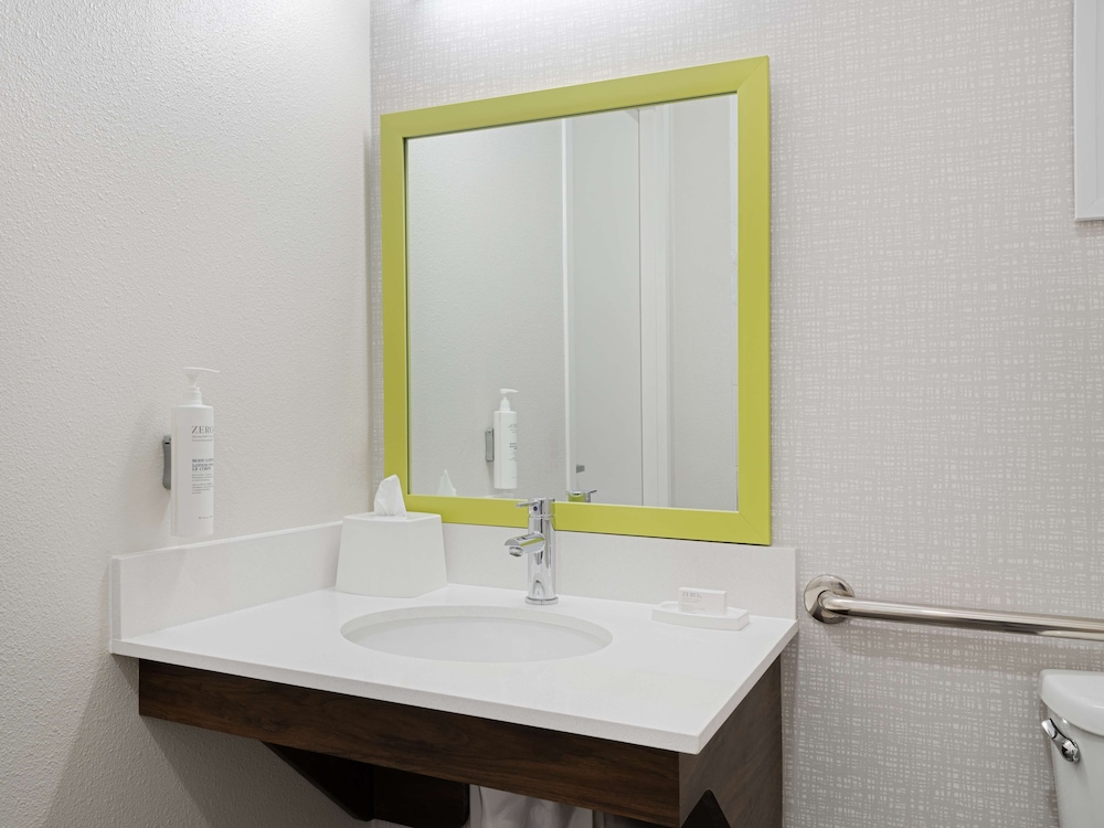 Hampton Inn West Palm Beach Florida Turnpike - photo 33