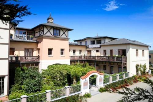 Residenz Seestern — 4-Star Luxury Hotel in Ostseebad Kuehlungsborn, Germany