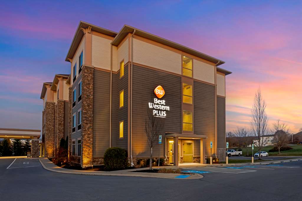 Best Western Plus University Park Inn & Suites - photo 44