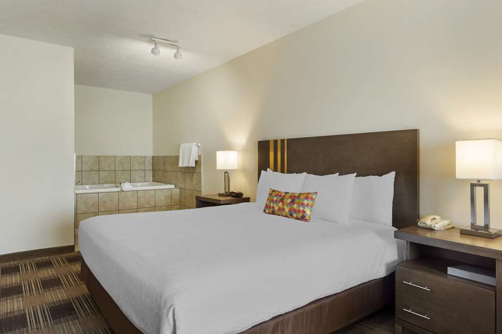 Best Western Plus The Inn at Horse Heaven - photo 11