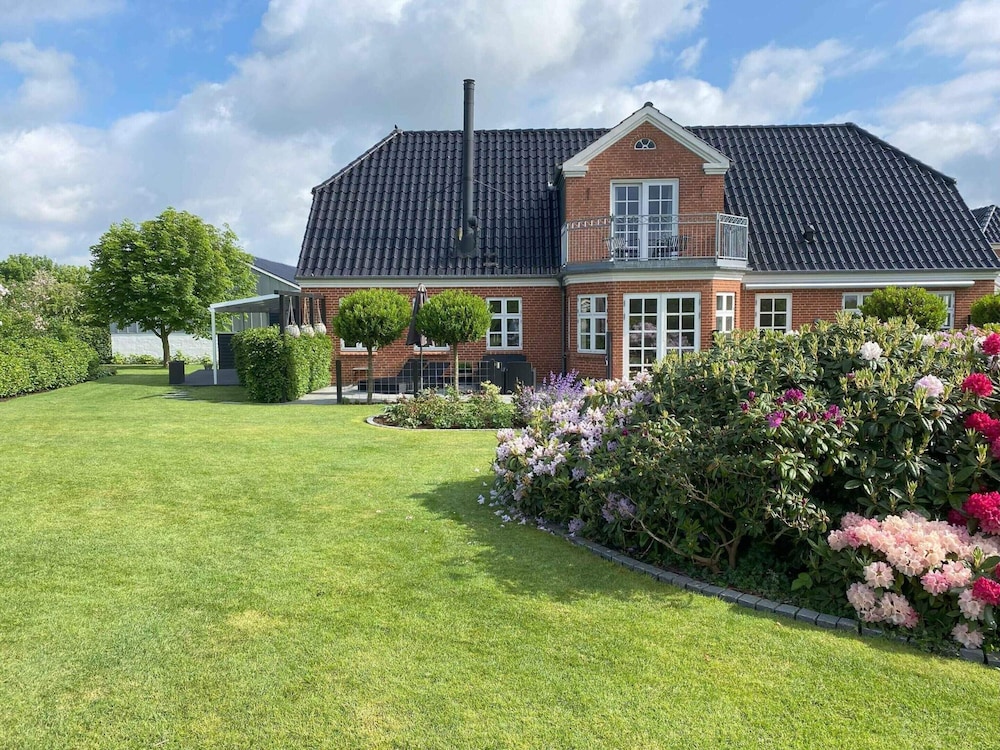 Luxury Country House In Nature With Wellness — 4-Star Luxury Hotel in Haderslev, Denmark