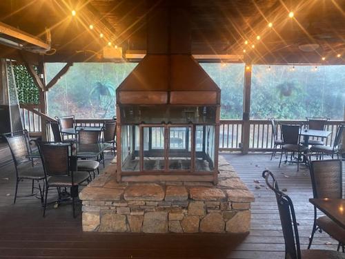 Key Falls Inn — Brevard — photo 3