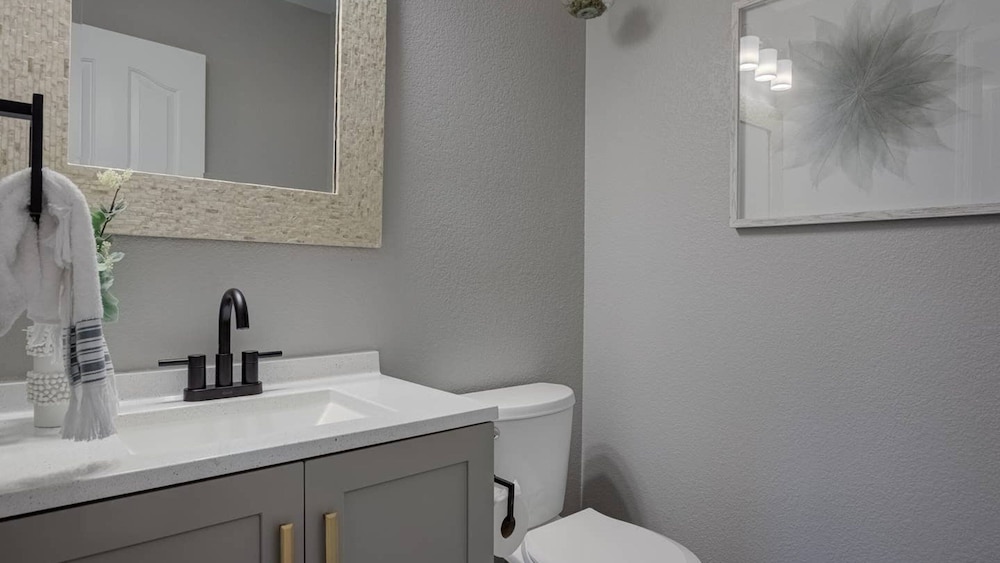Scottsdale Kierland 4 Bdrm W resort Like Backyard - photo 12