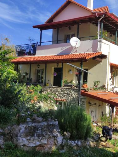 Villa Dorothy Studio — 4-Star Luxury Hotel in Delphi, Greece